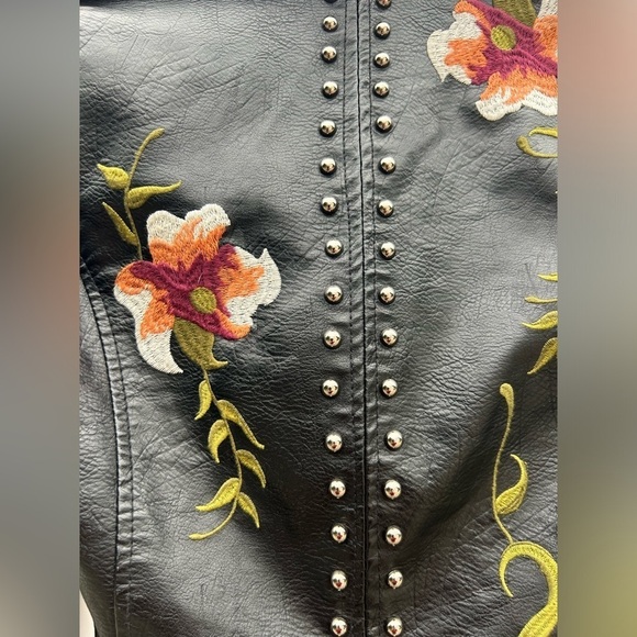 Aftf Basic Outerwear The Francis Embroidered Women's Faux Leather Jacket Moto Sm - Picture 3 of 11